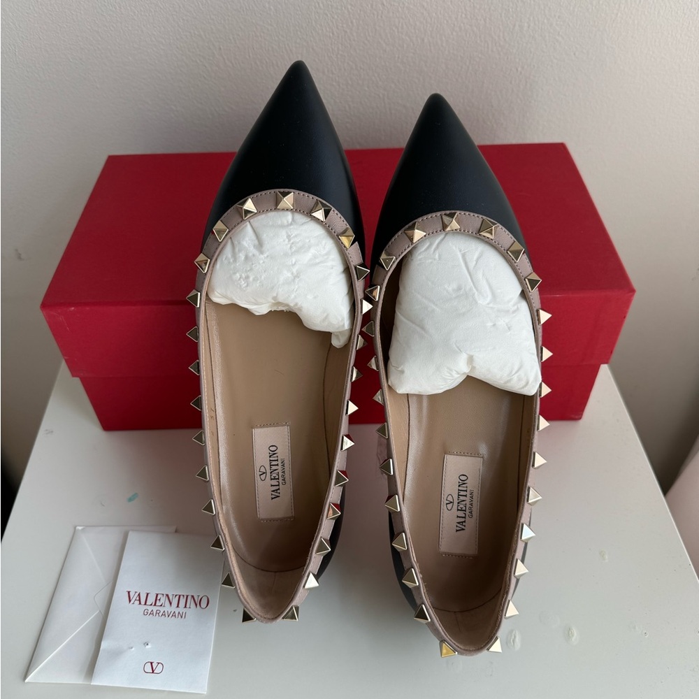 Brand new Valentino Garavani Ballerina